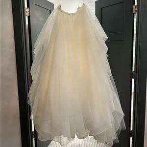 Overskirt for wedding dress